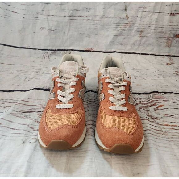 New Balance 574V2 Size 6 NWOB - Picture 5 of 8